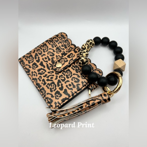 Wallet Keychain - Picture 8 of 8